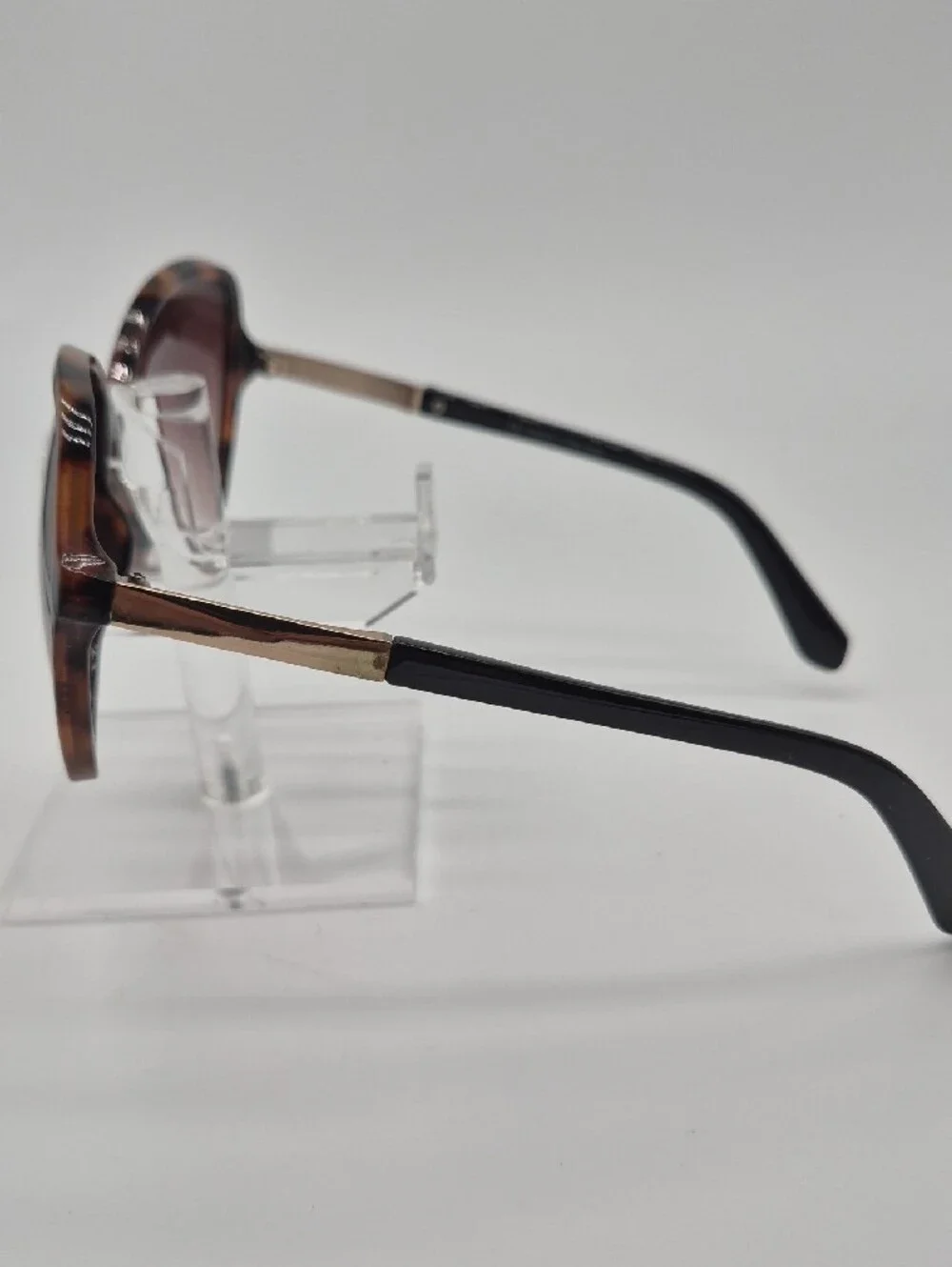 Oversized Tortoiseshell Round Sunglasses - Brown Gradient Lenses